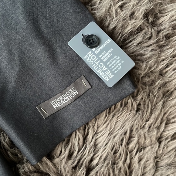 Kenneth Cole suit jacket - Picture 4 of 10